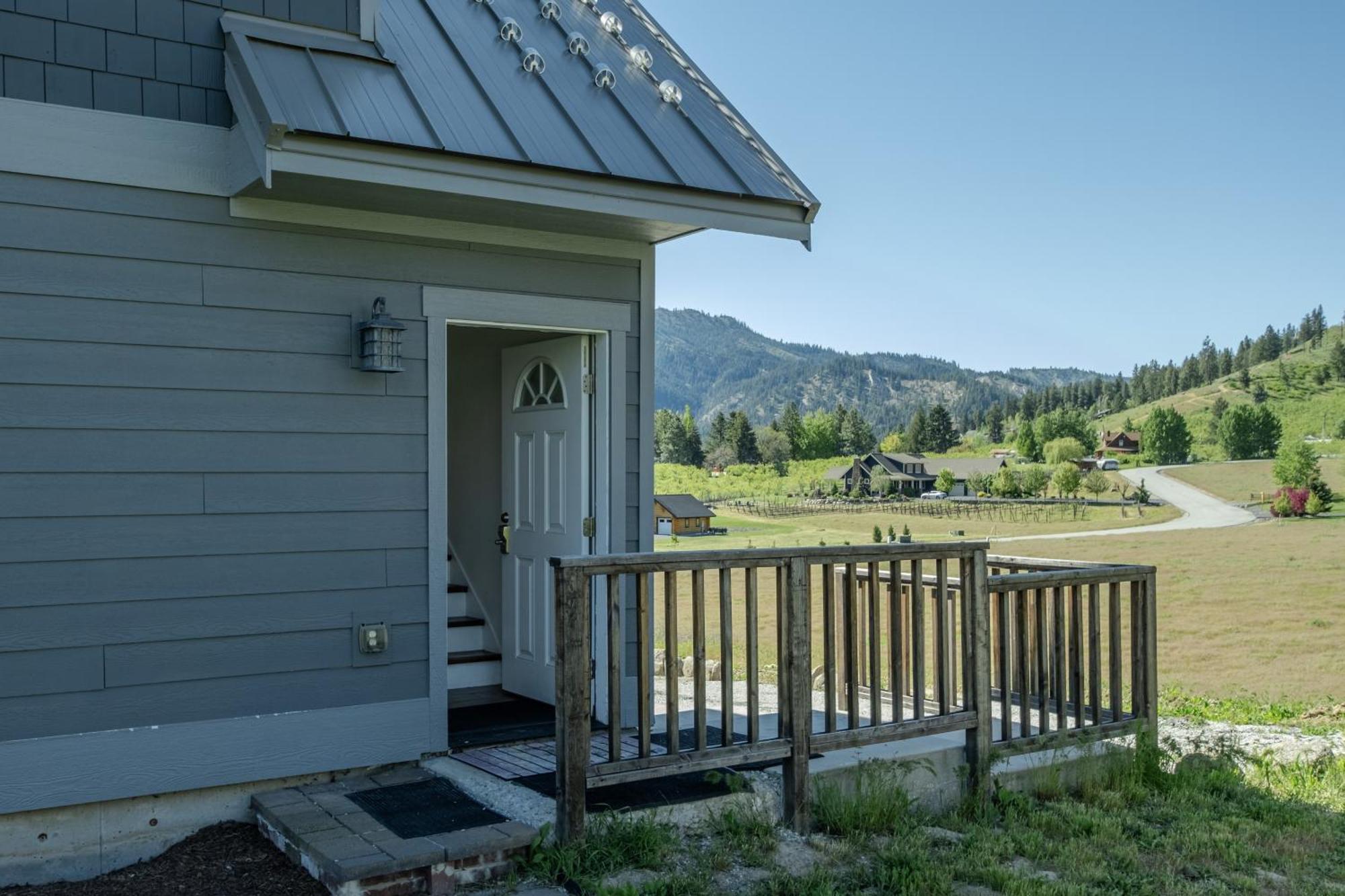 Berg Haus By Nw Comfy Cabins Левенуэрт Экстерьер фото